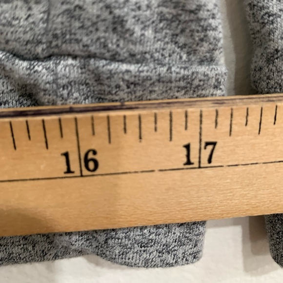 Ecko Unltd Soft Gray Pullover Hoodie L/S ** Missing Size Tag ** Measures as Med - Picture 6 of 9